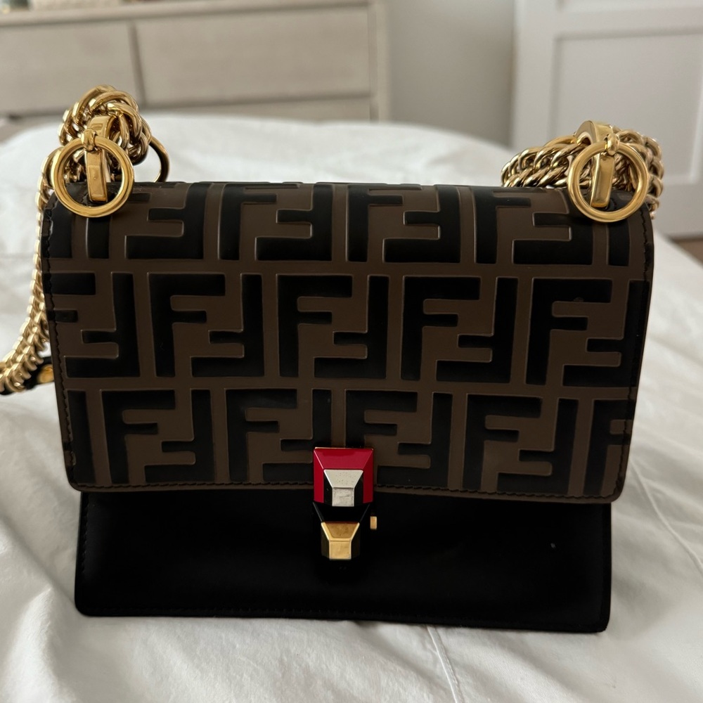 Fendi FF monogram shoulder flap bag woth gold chain
